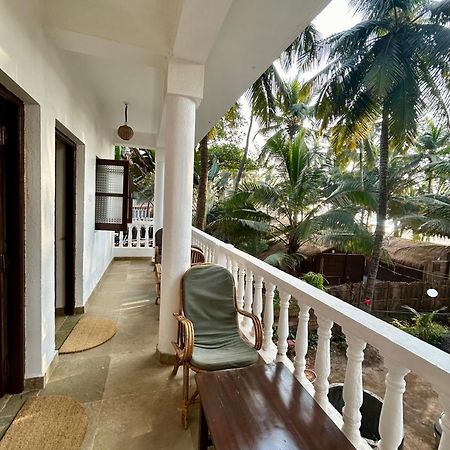 Silent Beach Resort Мандрем Екстериор снимка