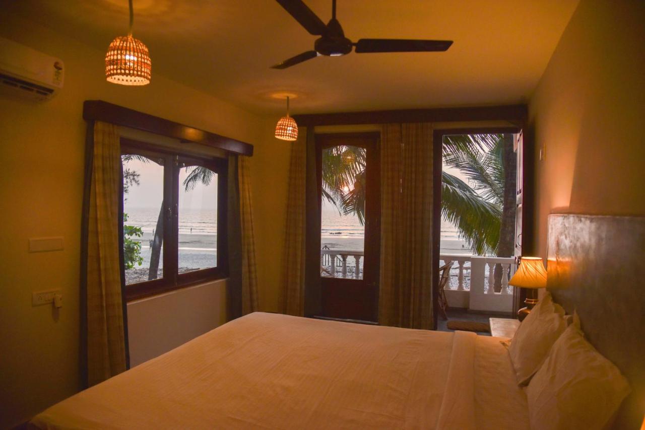 Silent Beach Resort Мандрем Екстериор снимка