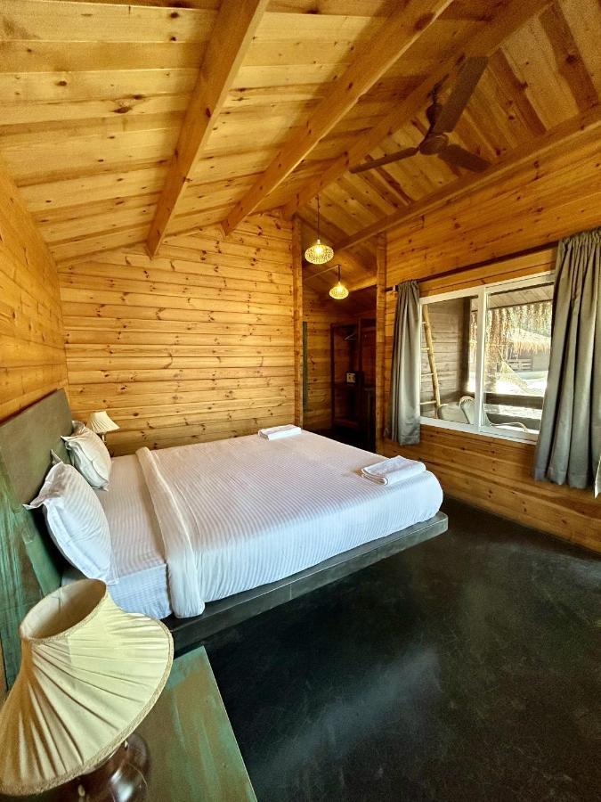 Silent Beach Resort Мандрем Екстериор снимка