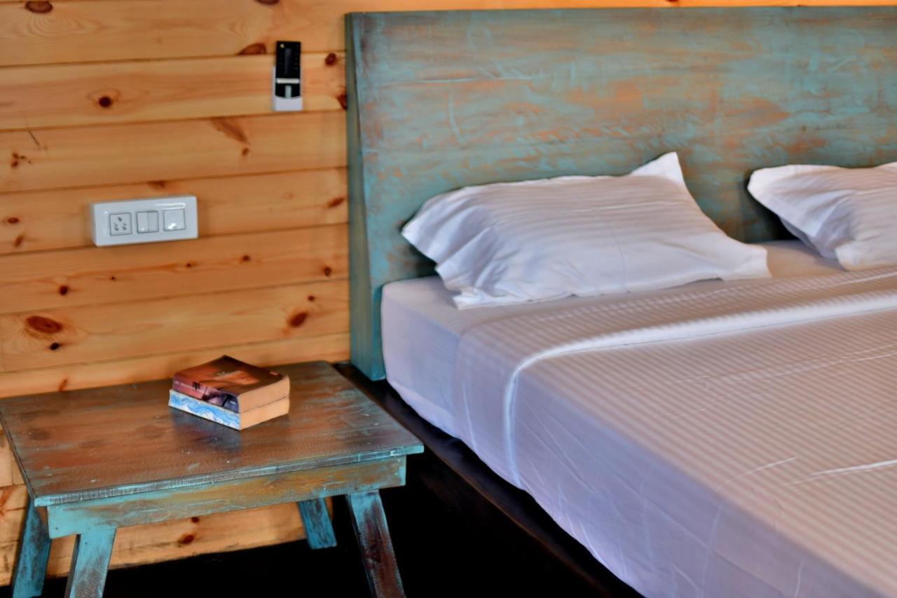 Silent Beach Resort Мандрем Екстериор снимка