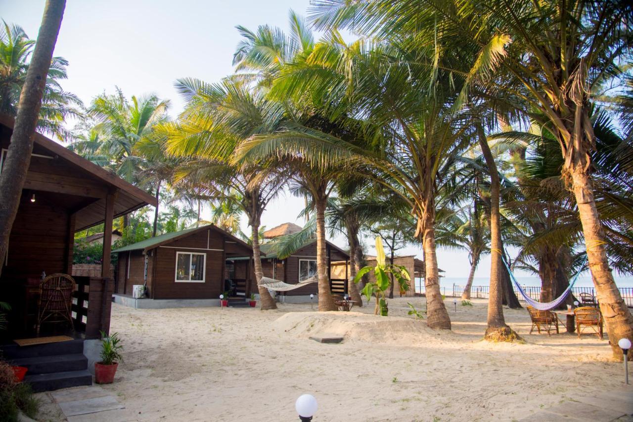 Silent Beach Resort Мандрем Екстериор снимка